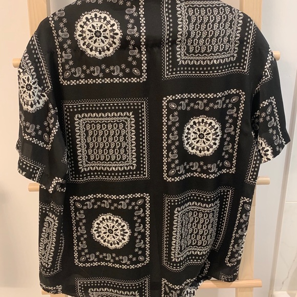 Black Satin Bandana Print Short-Sleeve Button Up - Picture 3 of 4